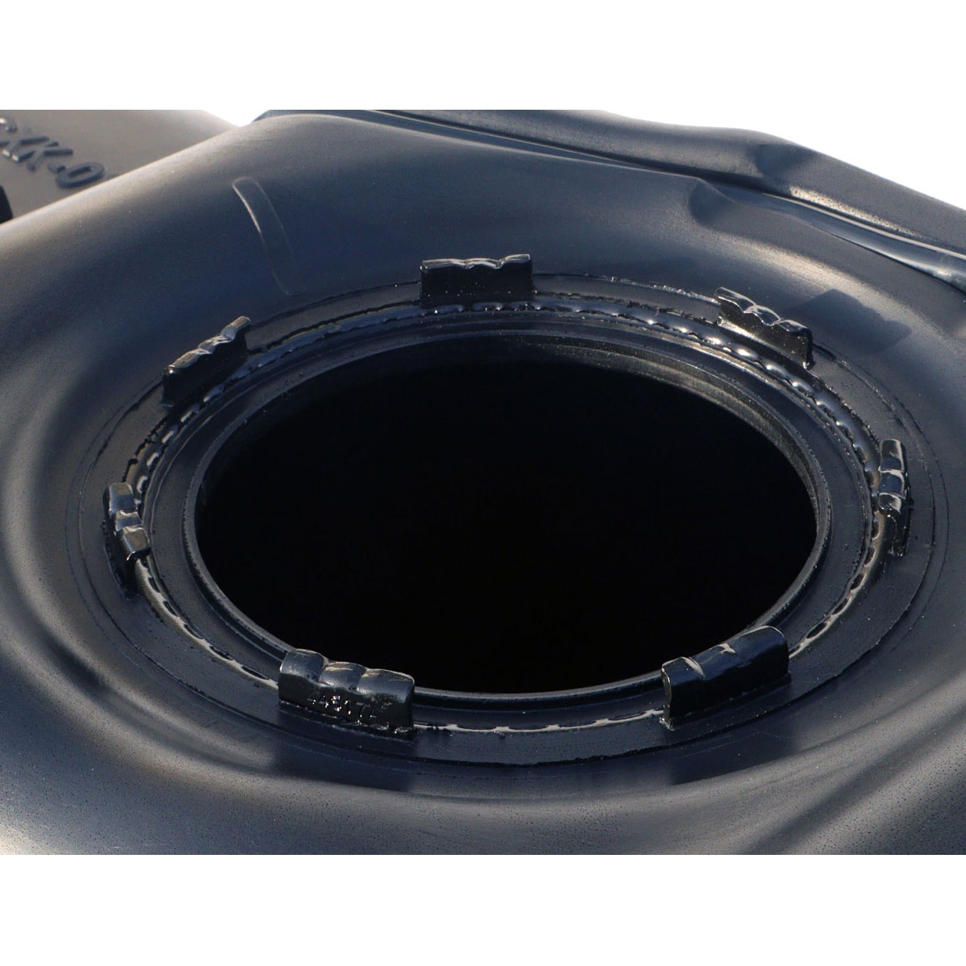 New Plastic HDPE fuel tank – Jeep Commander 2005-2010 3-0 CRD Diesel korona